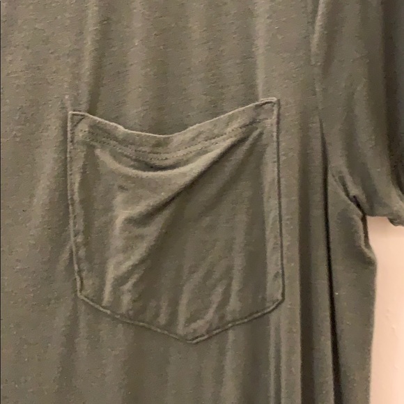 Women’s Basic Tee - Picture 3 of 5